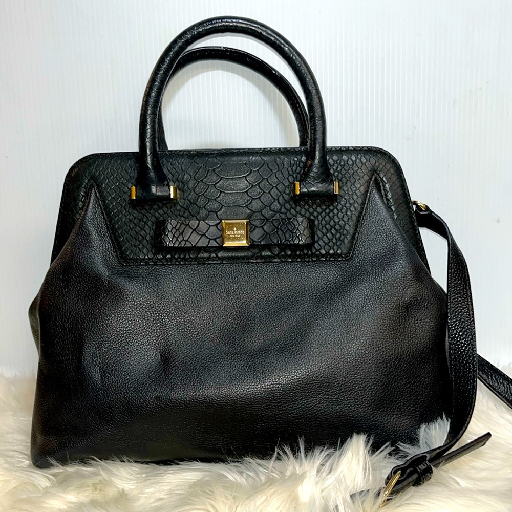 Kate spade vintage black leather crossbody excellent condition 2